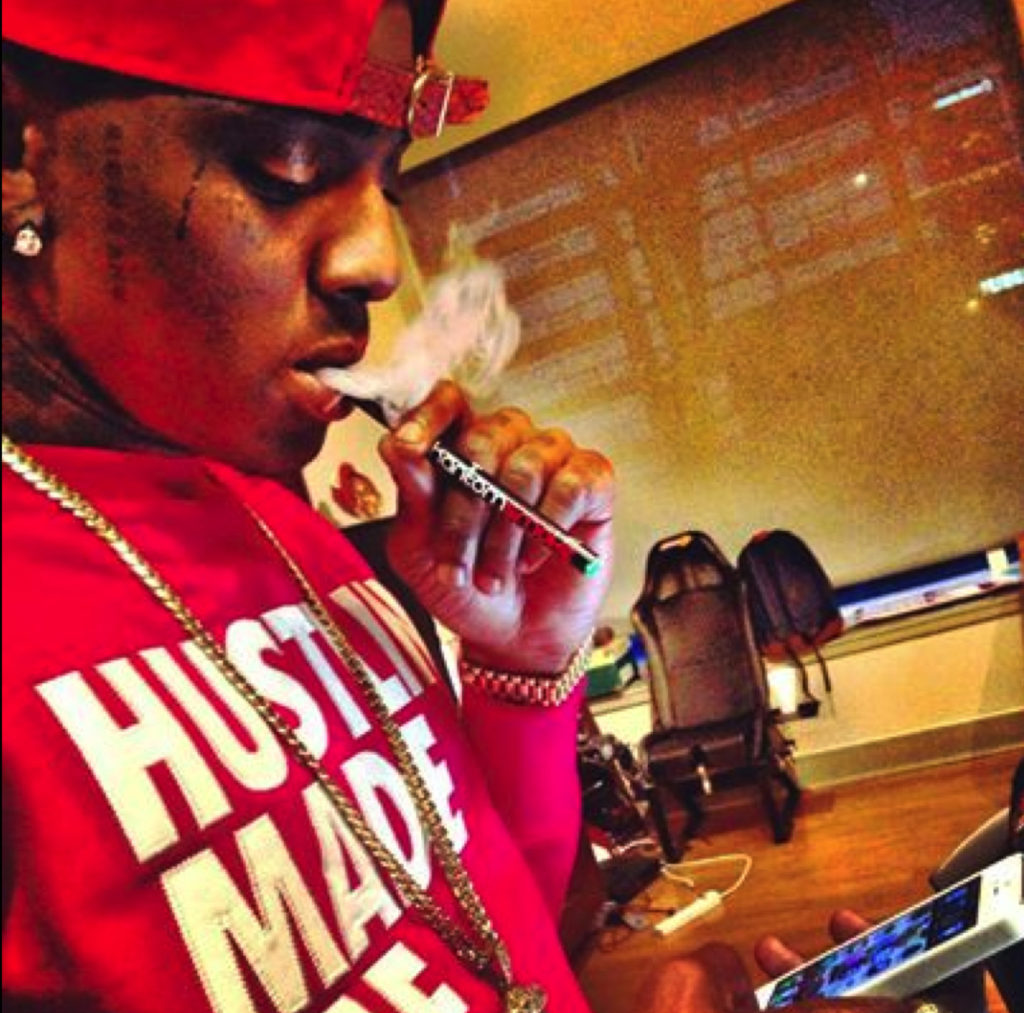 Celebrity Vapors – img22945