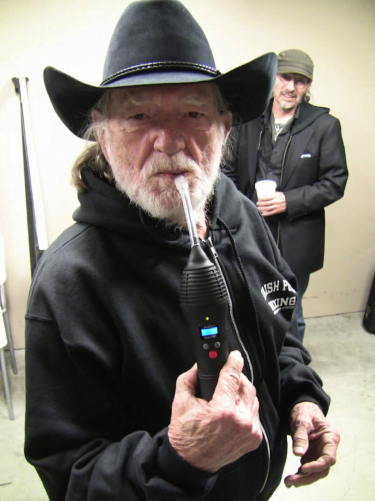 Celebrity Vapors – img30898