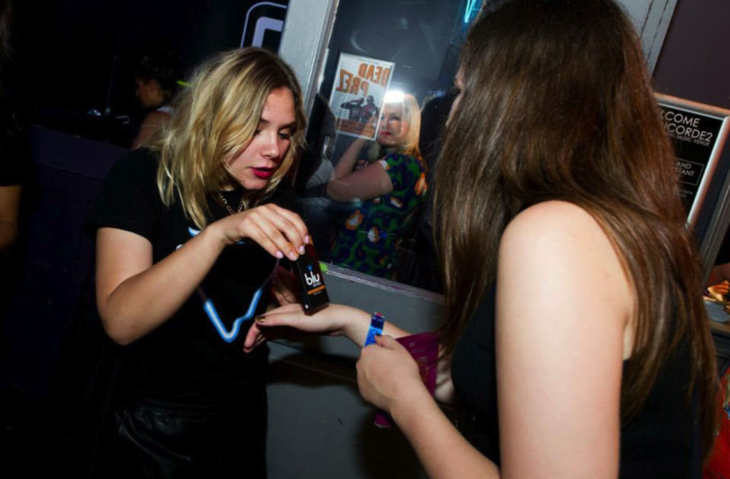 Socials – img24680
