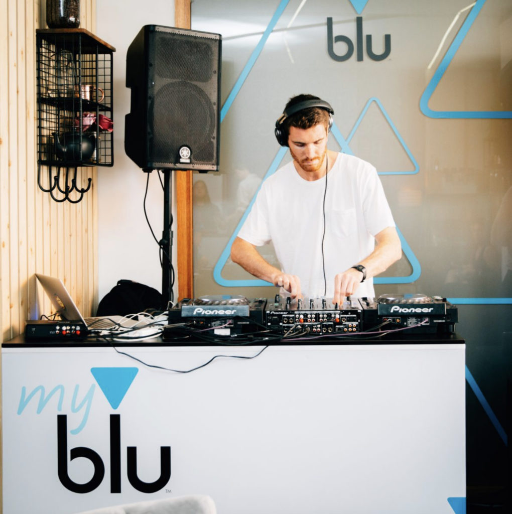 myblu Ads – img42269